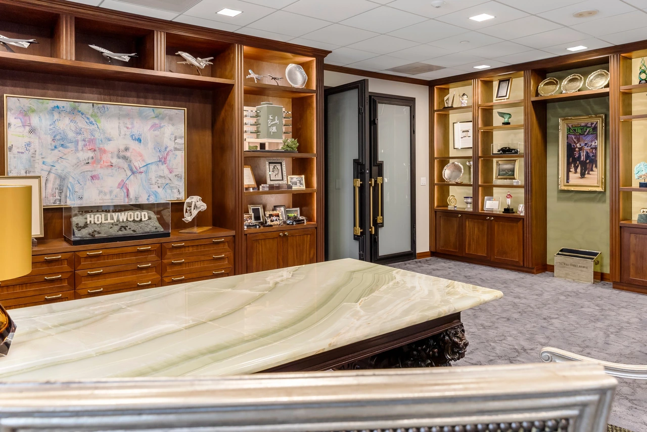 Executive office at Robertson